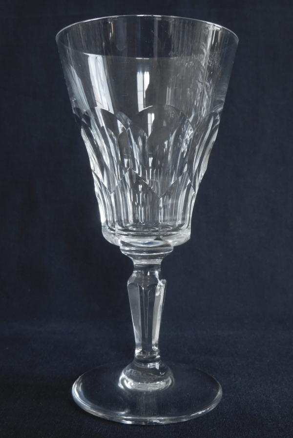 Detail — Baccarat crystal white wine glass, Belle de France pattern - 12.7cm - signed