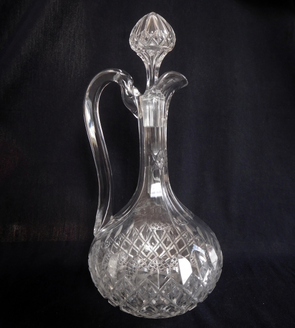 Détail — Carafe à eau aiguière en cristal de Baccarat, modèle Libourne (modèle GG)