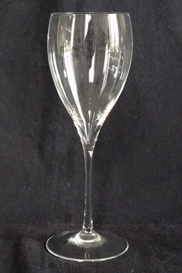 Detail — Baccarat crystal water glass / champagne glass Saint, Remy pattern - signed - 21.2cm