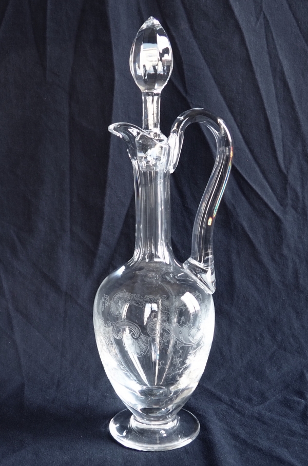 Detail — St Louis crystal ewer / wine decanter, Cleo pattern - signed