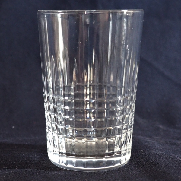 Détail — Verre / gobelet à vin en cristal de Baccarat, modèle Nancy - 8cm
