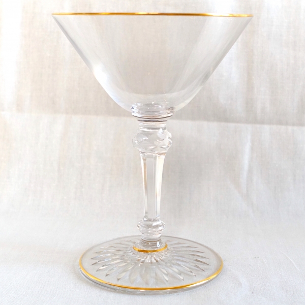 Detail — Baccarat crystal champagne glass - shape 8469 enhanced with fine gold