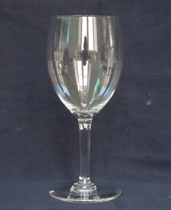 Détail — Verre à vin en cristal de Baccarat, modèle Haut-Brion - signé - 13,5cm