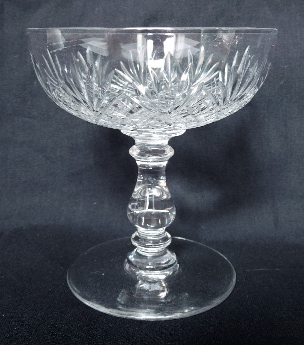 Detail — Baccarat crystal champagne glass / sherbet, Douai pattern