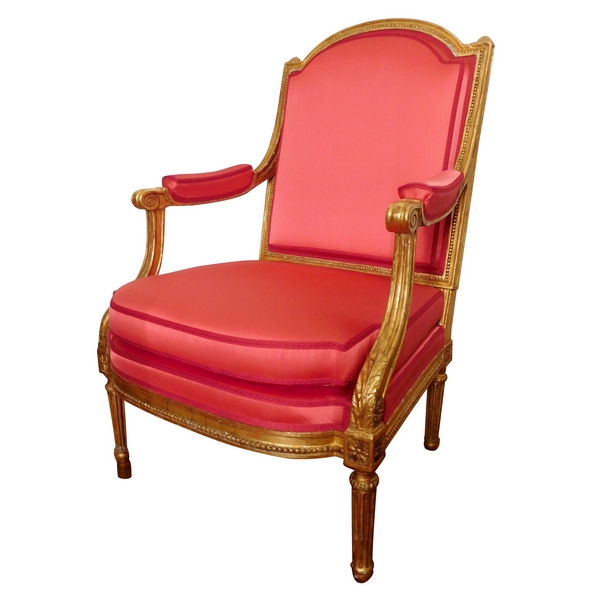 Fauteuil d'apparat en bois doré, modèle coin de feu époque Louis XVI attribué à Jacob