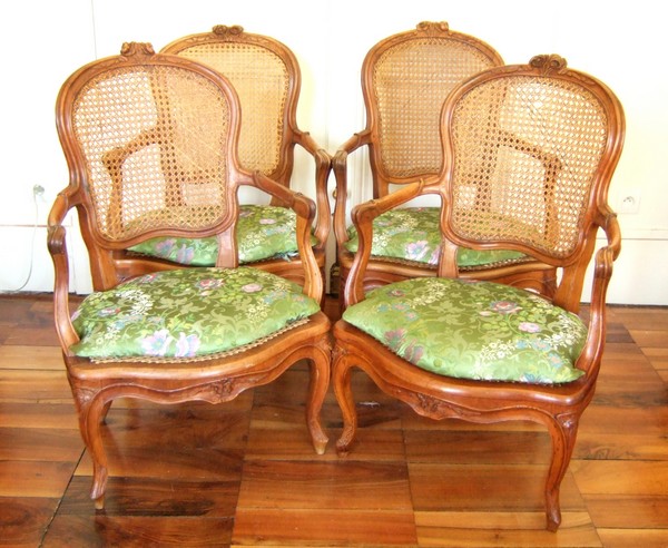 Detail — Set of 4 cane Louis XV walnut armchairs stamped Pillot - 18th century