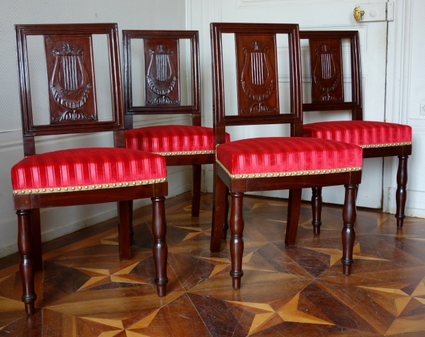 Détail — Série de 4 chaises d'audience Empire en acajou estampillées Quenne