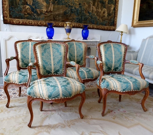 Detail — Set of 4 Louis XV armchairs - 18th century