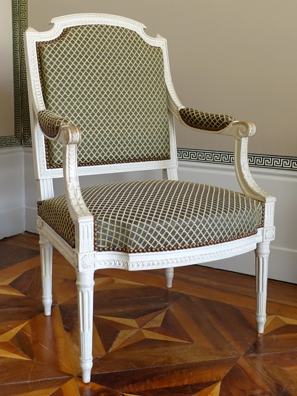 Détail — Fauteuil de bureau d'époque Louis XVI recouvert de crin de cheval, attribué à Claude Séné
