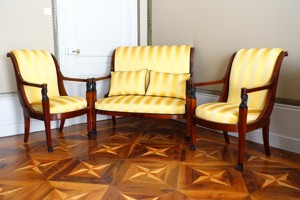 Detail — Set of 3 French Consulate mahogany seats - 1 sofa, a pair of armchairs - attributed to Demay
