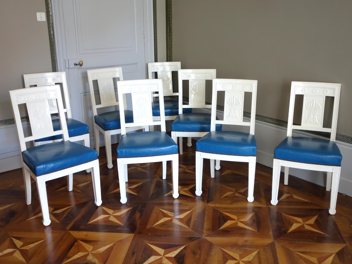 Detail — Set of 8 Empire lacquered wood dining room chairs, early 19th century