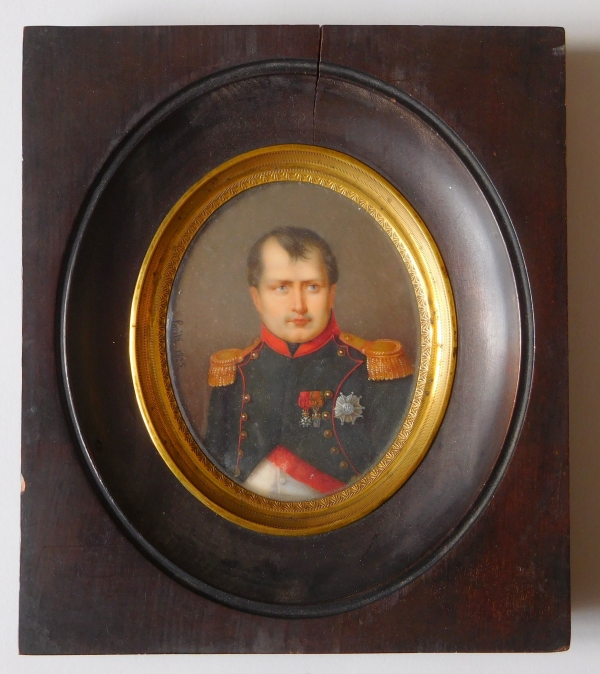 Detail — Portrait of Emperor Napoléon, miniature painting on ivory signed Francois Loritz - 1825