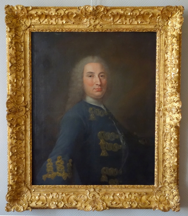 Detail — 18th century French school : Regency - Louis XV portrait of an aristocrat