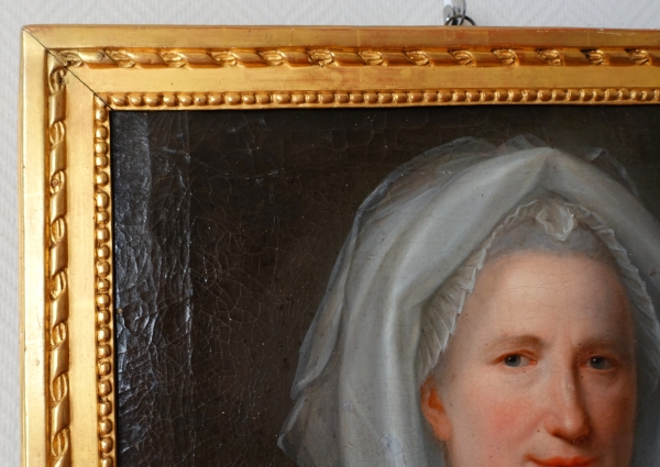 Détail — Ecole Française du XVIIIe siècle, grand portrait de dame aristocrate d'époque Louis XV - huile sur toile